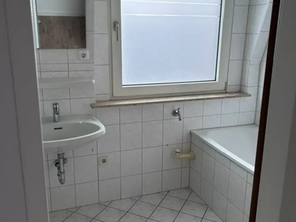 Helle 3 Zimmer Dachgeschosswohnung mit schönem Ausblick über Köln