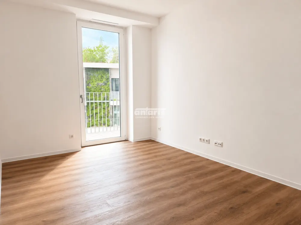 antaris Immobilien GmbH **freundliche 2-Zimmer-Wohnung mit Balkon in moderner Umgebung**