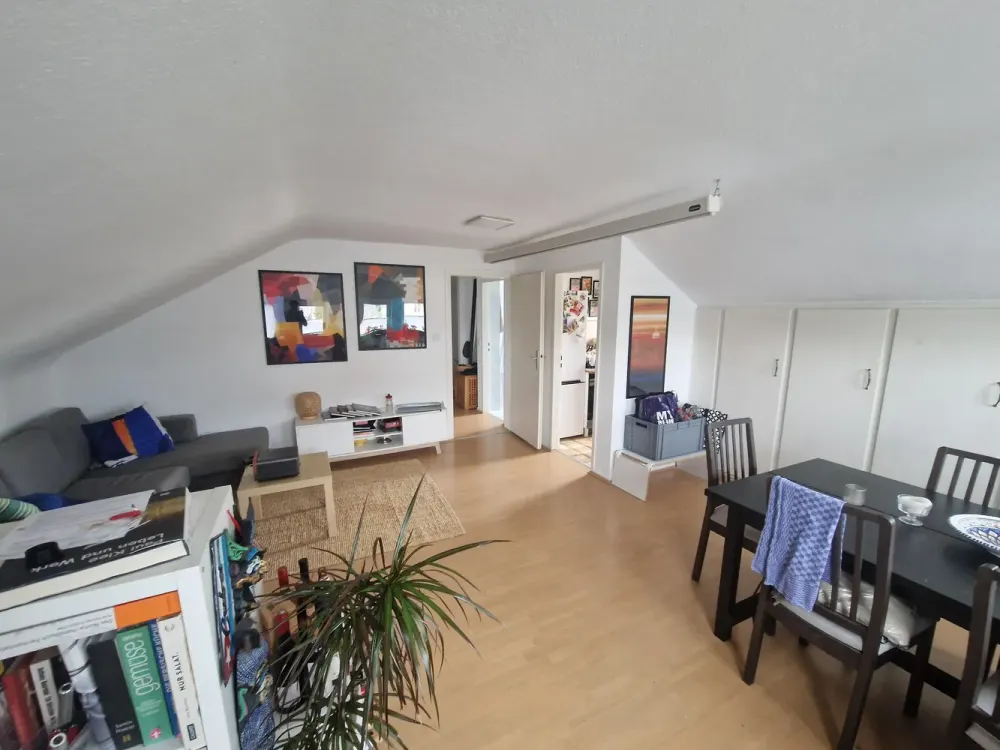 Gut geschnitte Dachgeschosswohnung in Opladen