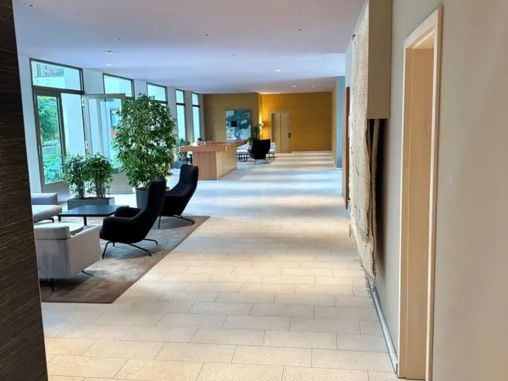 Einziehen und wohlfühlen, diese Wohnung verbindet Großstadtflair mit Rückzugsqualität.