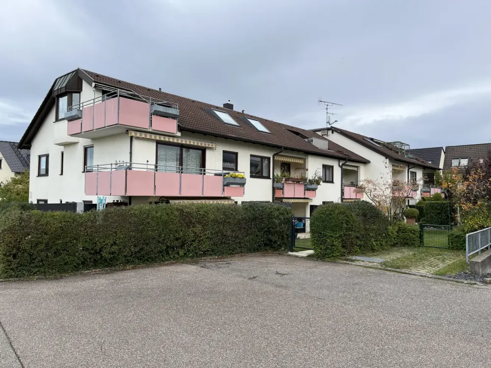 Alltagstaugliche 2-Zimmer-Wohnung mit Süd-Balkon in Rutesheim