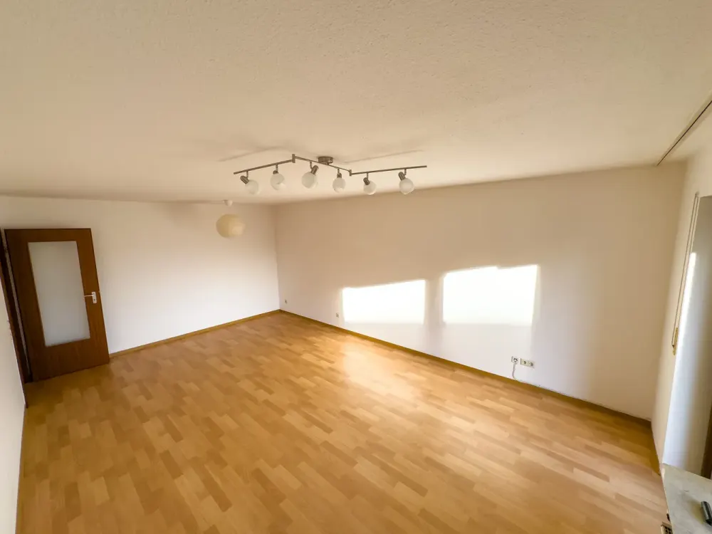 Alltagstaugliche 2-Zimmer-Wohnung mit Süd-Balkon in Rutesheim