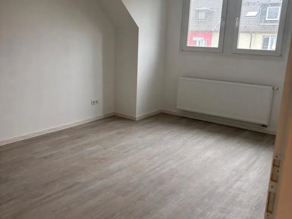 Top WG Wohnung, hochwertige Ausstattung !! EBK, Kernsaniert!!