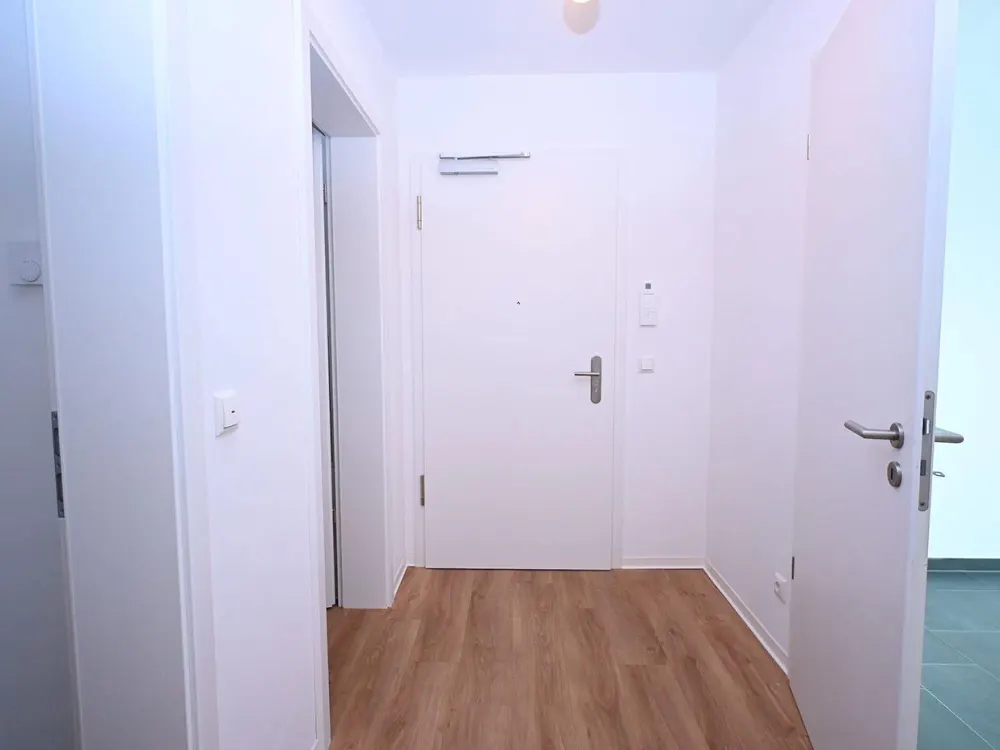 Moderne 3-Zimmer-Wohnung mit großzügiger Terrasse - Burgwedel
