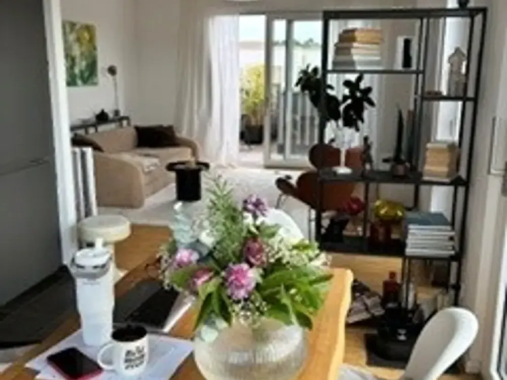 Schickes Penthouse mit 2 Zimmern im Herzen von Köln-Lindenthal D1-E4-2