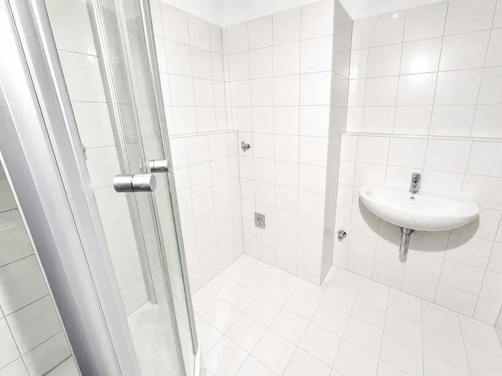3-Room Apartment with New Fitted Kitchen / Suitable for Shared Flat