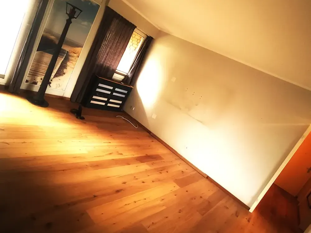 RUHIGE 2,5 ZIMMER WOHNUNG