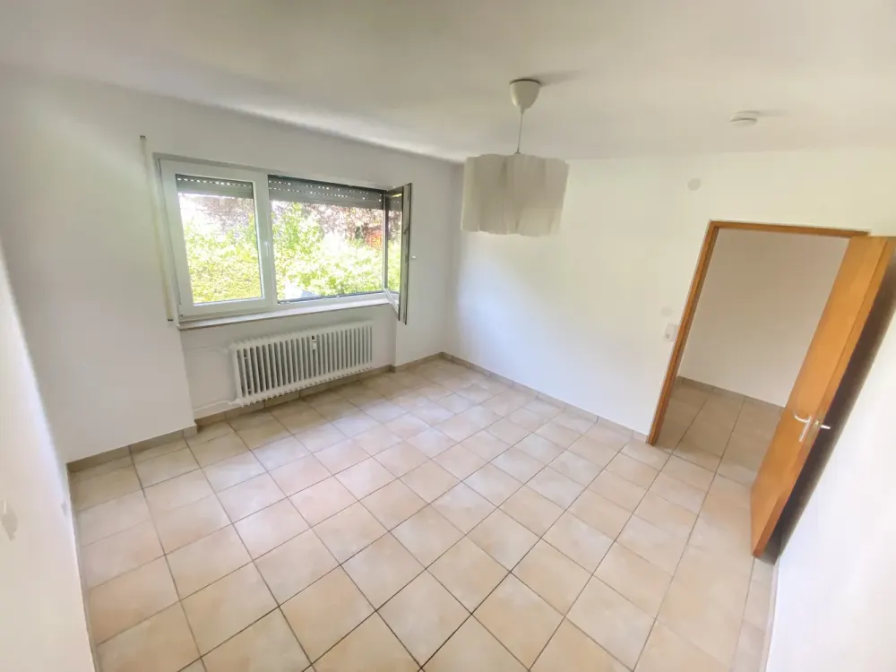 Schöne renovierte 2-Zimmer Wohnung in Freiberg am Neckar