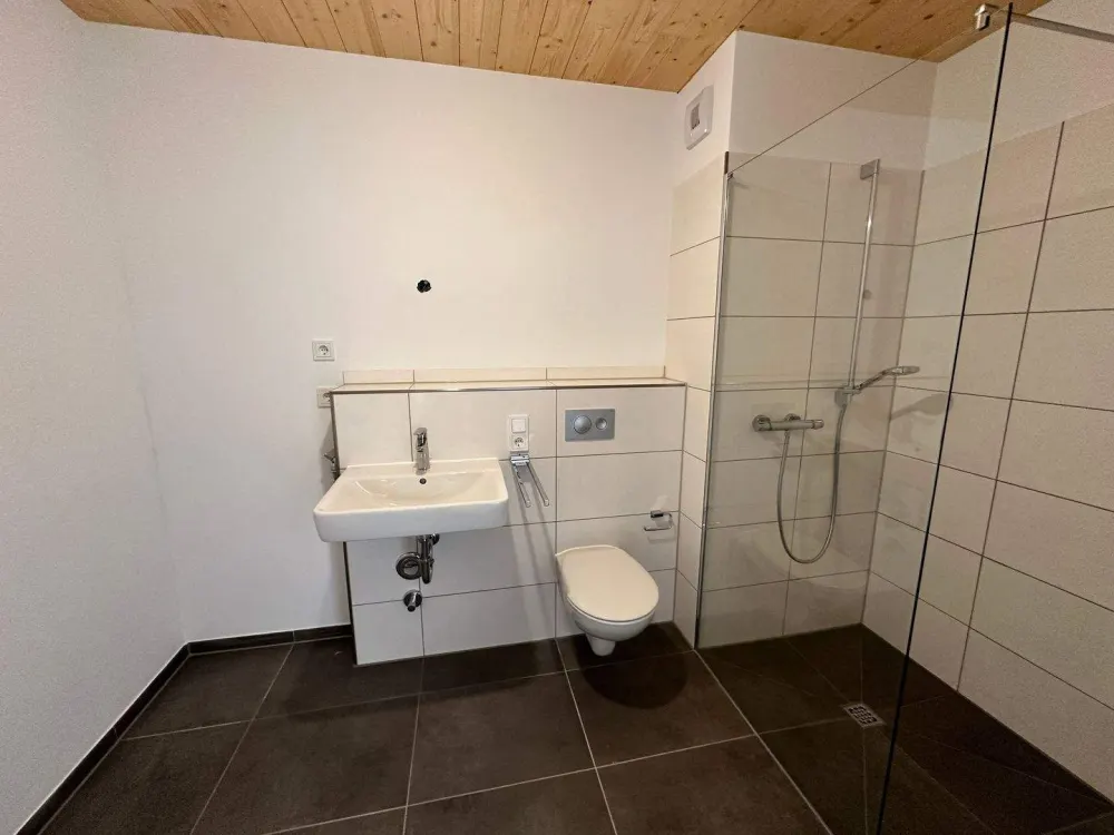 *FRANKENALLEE*: Barrierefreie 2-Zimmerwohnung inkl. Einbauku¨che