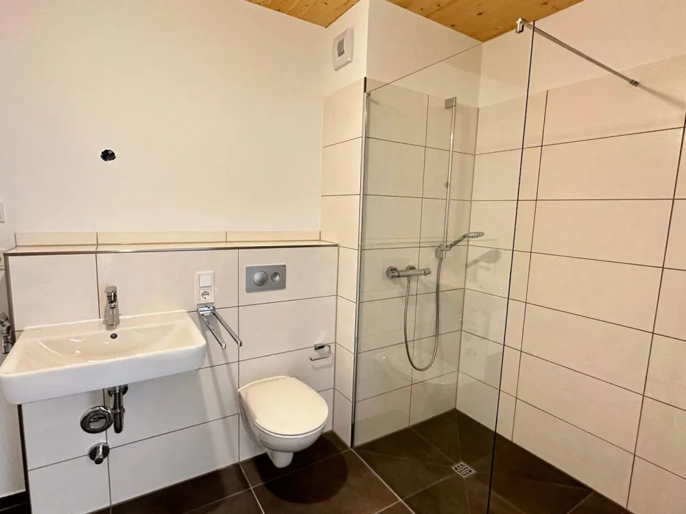 *FRANKENALLEE*: Barrierefreie 2-Zimmerwohnung inkl. Einbauku¨che