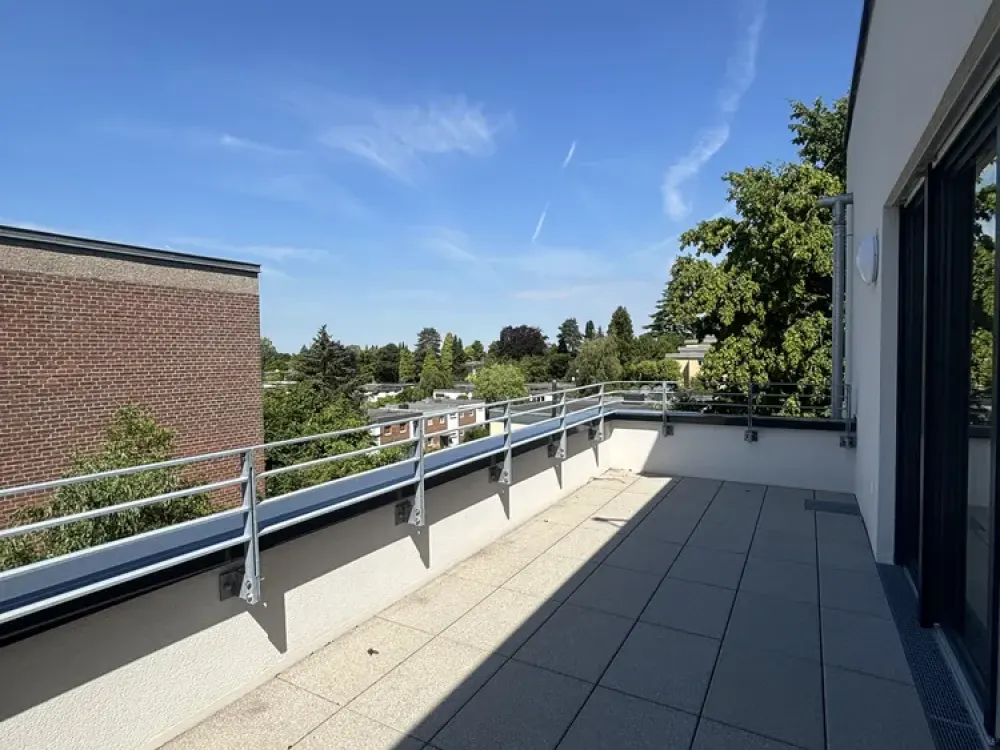 Erstbezug: Familienfreundliche 5-Zimmer-Wohnung mit Süd-Balkon, Loggia und Mieterstrom PV