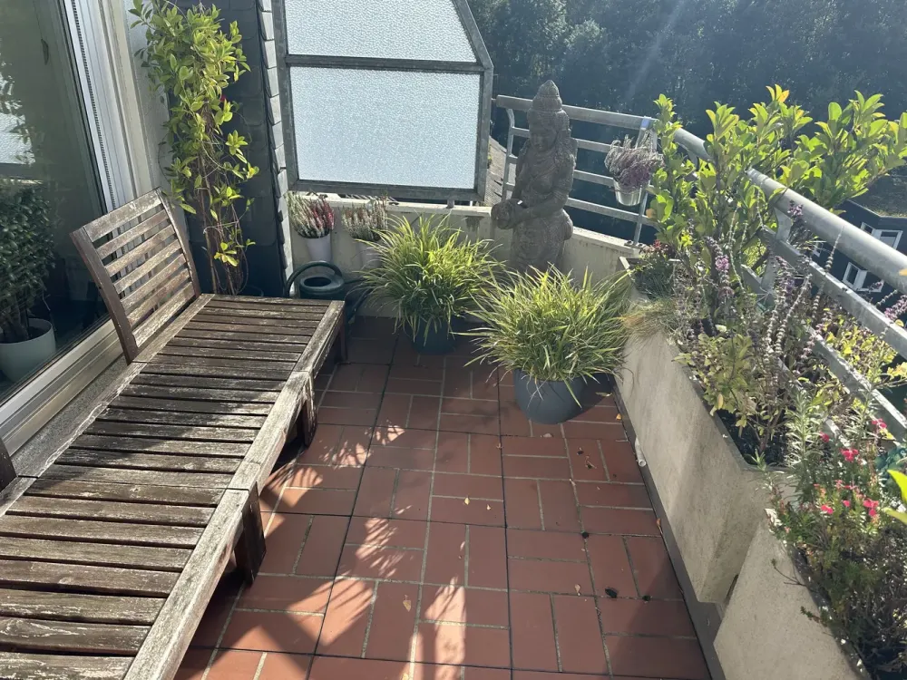Luxurious Partially Furnished Maisonette Penthouse Apartment in Bochum-Altenbochum