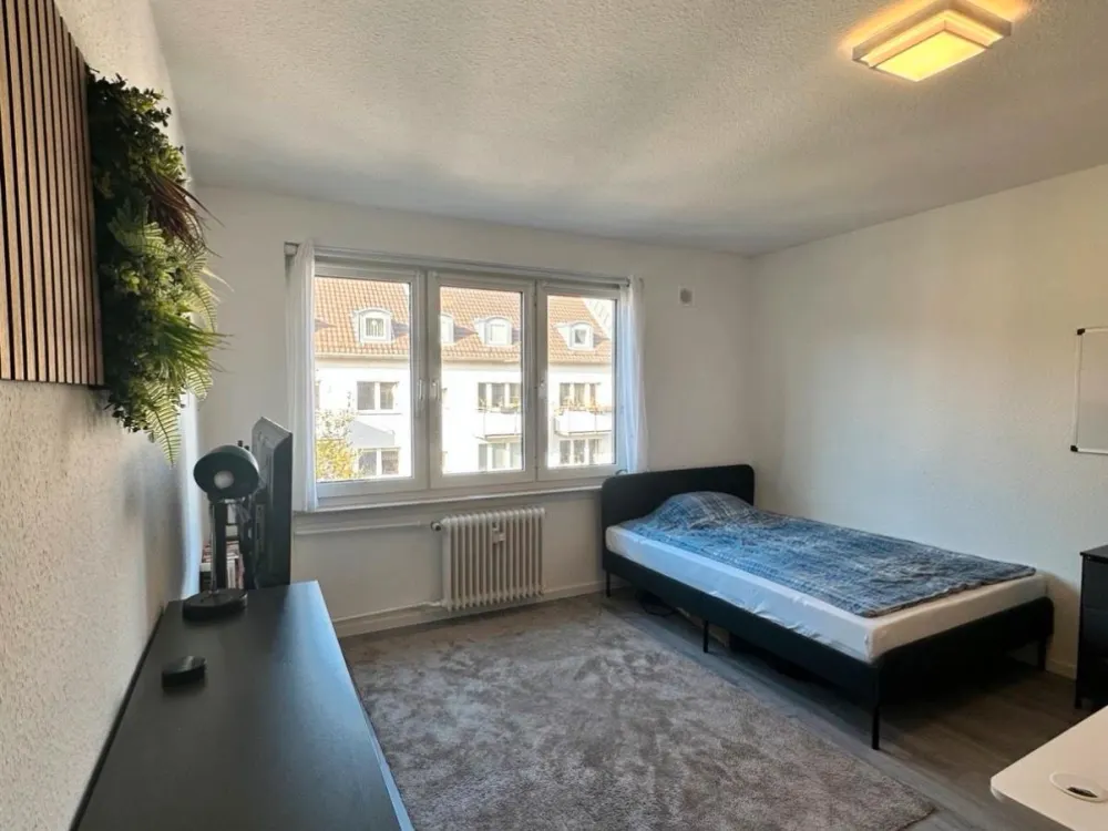 Möbiliertes Zimmer in zentraler Lage