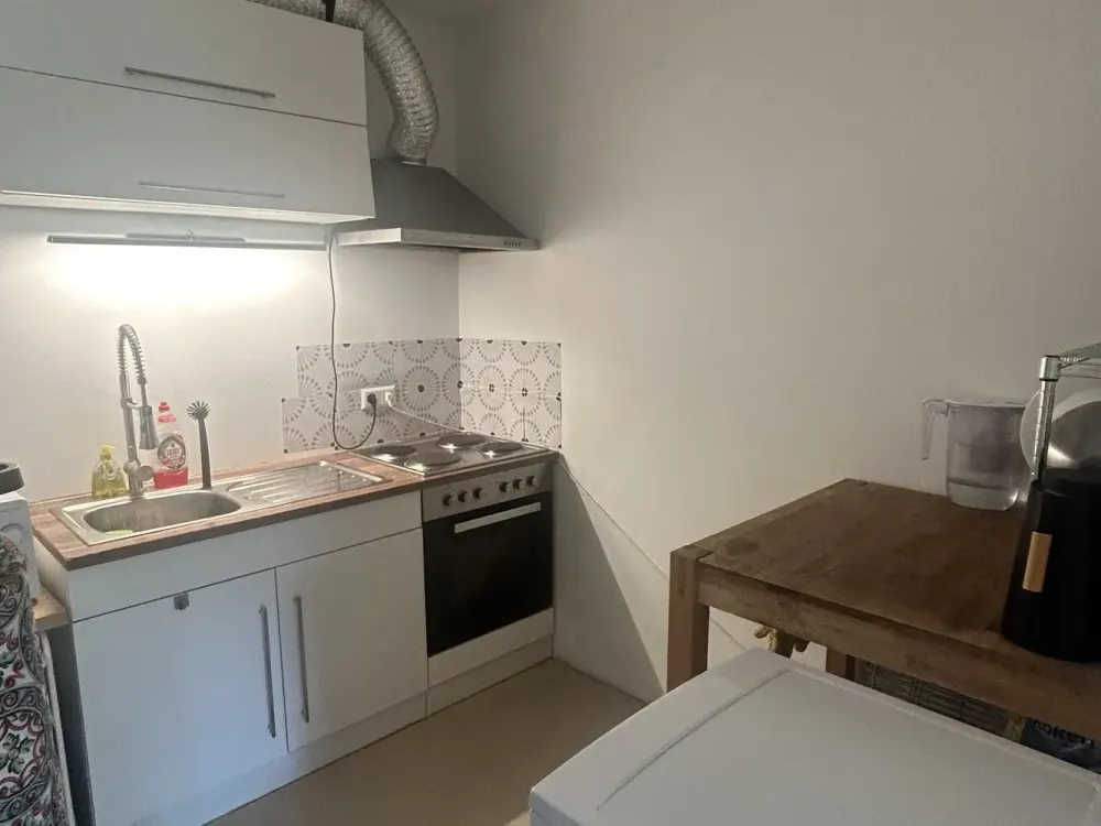 Praktische 1-Zimmer-Wohnung mit Balkon in München-Moosach