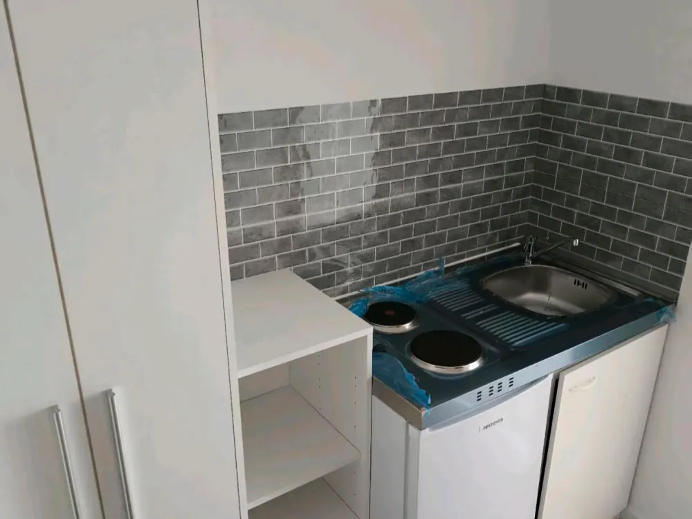 Helle Ein-Zimmer-Wohung in Zollstock zu vermieten