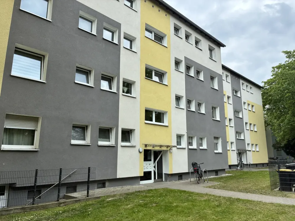 Baby on Bord? Schöne 3 Zimmer Wohnung in grüner, zentraler Lage.