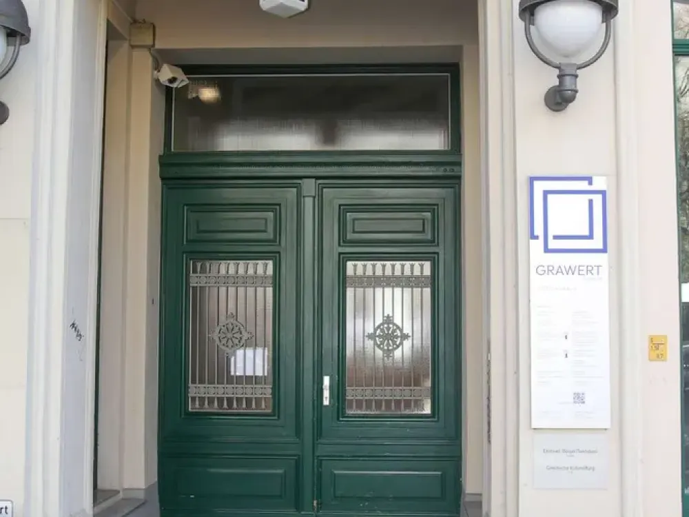 Für Paare oder Singles: Museumsinsel 2-Zimmer Altbauwohnung in Berlin