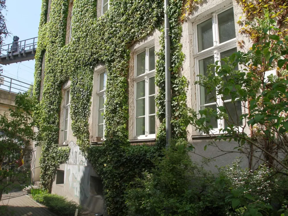 Für Paare oder Singles: Museumsinsel 2-Zimmer Altbauwohnung in Berlin
