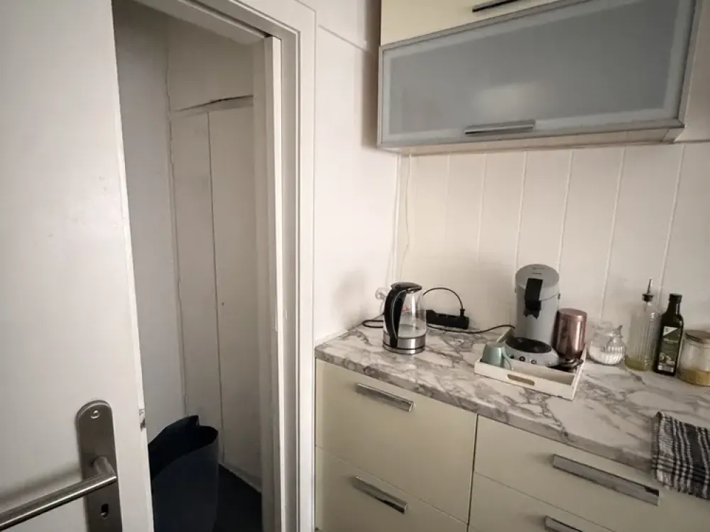 Bright 3-Room Apartment in ME-City