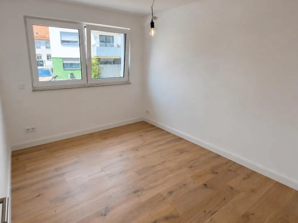 Bert4A: 2-Zi. Neubau mit Terrasse & Echtholzparkett in Lauf a.d.P