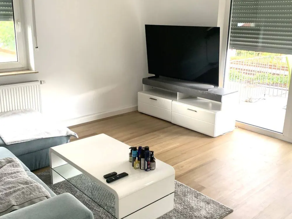 Liebevoll renovierte 3-Zimmer-Wohnung mit großem Balkon