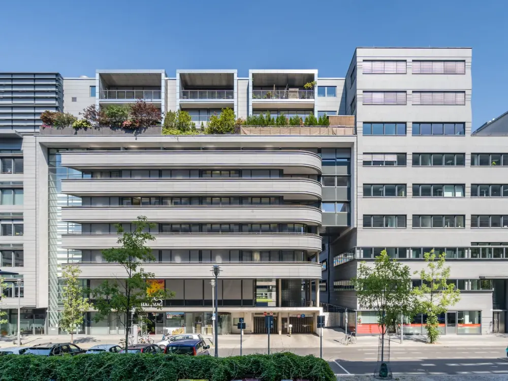 Einmalige Maisonette-Wohnung, Sauna & TG-Stellplatz am Gendarmenmarkt