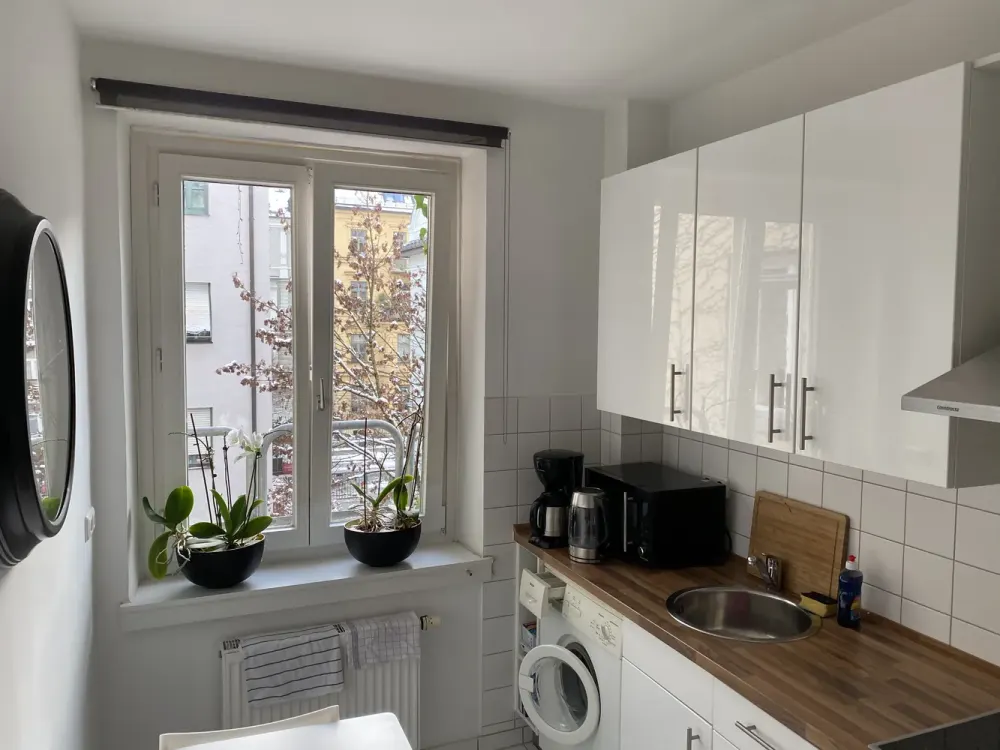Top-Lage Bijou in Schwabing - provisionsfrei, möbliert, direkt am Engl. Garten/bei Allianz
