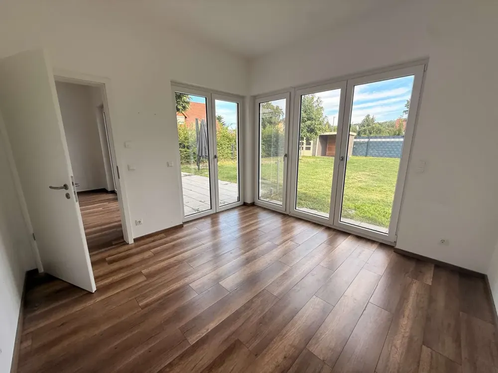 Für Sonnenanbeter und Gartenliebhaber - Sonnige Erdgeschosswohnung
