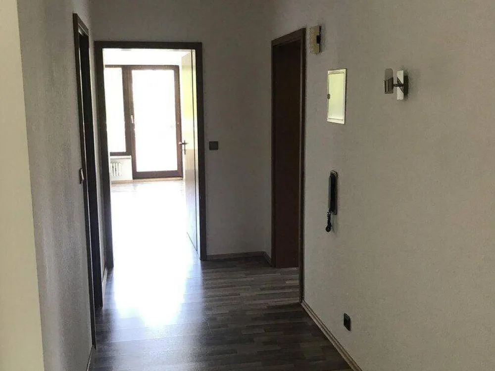 Großzügige 100 m² Wohnung in Stuttgart-Möhringen - Wohnen am Landschaftsschutzgebiet (WG-geeignet)