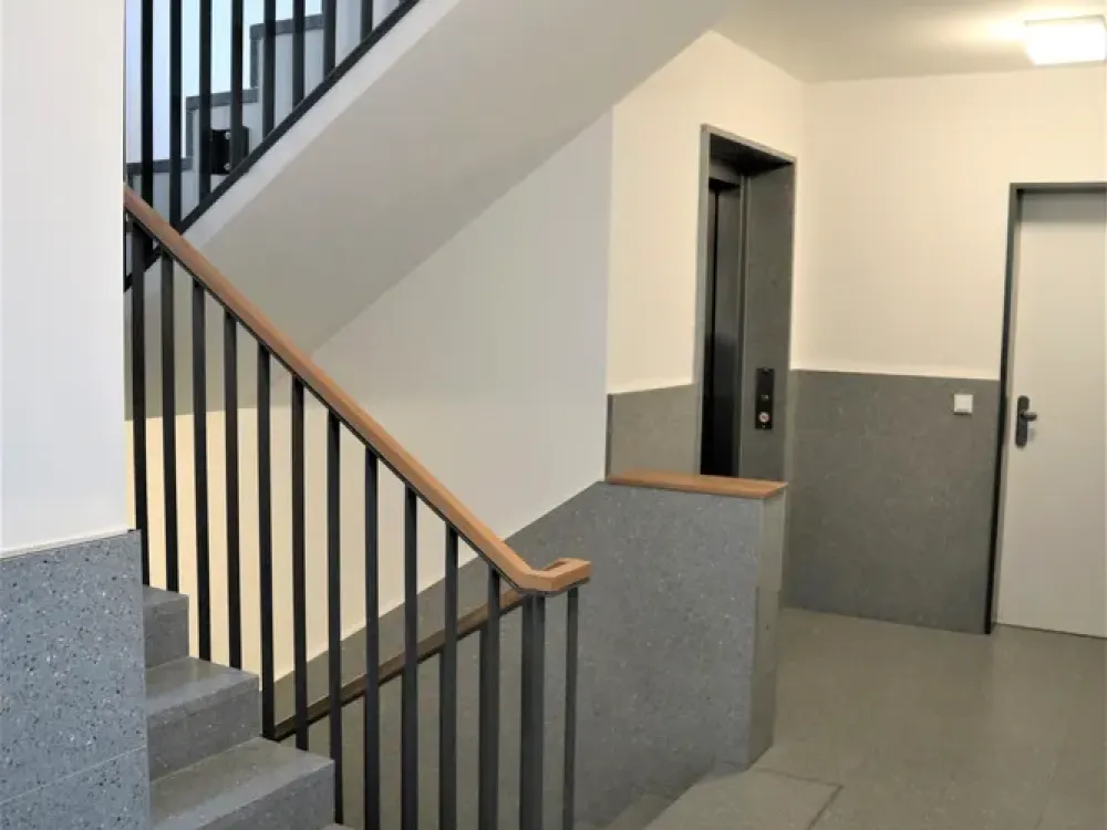 Moderne 3-Zimmerwohnung mit Dachterrasse im ruhigen Bergedorf