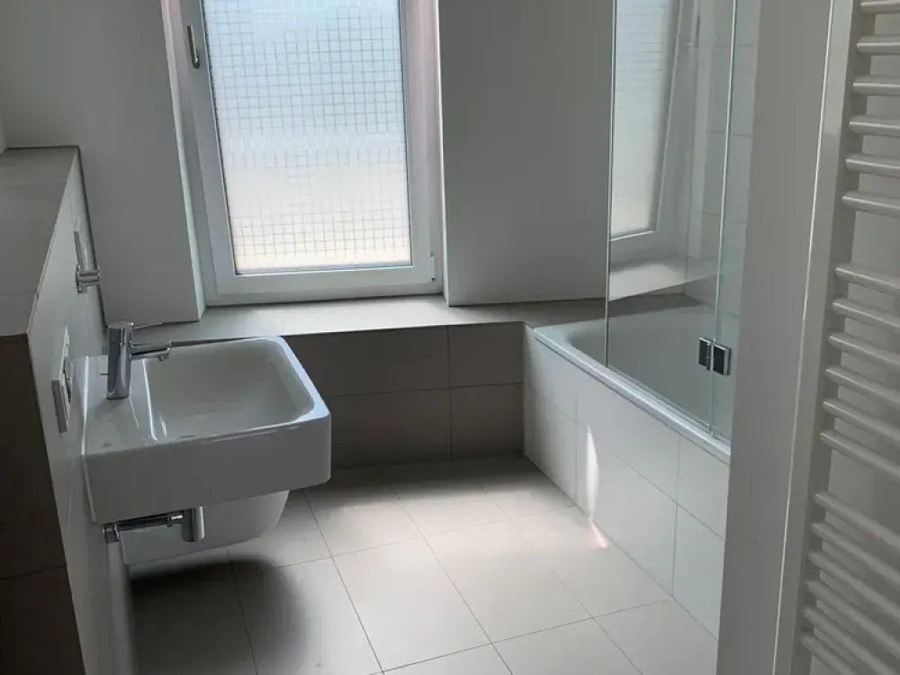 Moderne 3-Zimmerwohnung mit Dachterrasse im ruhigen Bergedorf