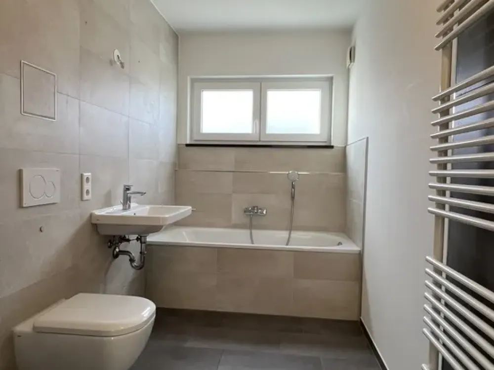 Sonnige 3-Zi Gartenwohnung 75qm mit 26 qm Nfl