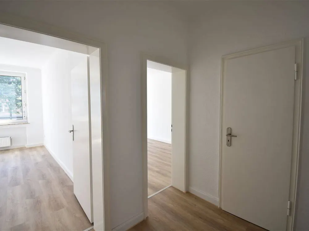 Frisch renoviert! 2-Zimmer-Wohnung mit Balkon