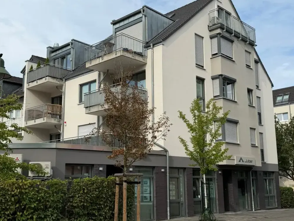 Ausgezeichnete Lage in Schlebusch - 2 Zimmerwohnung mit Balkon und Aufzug