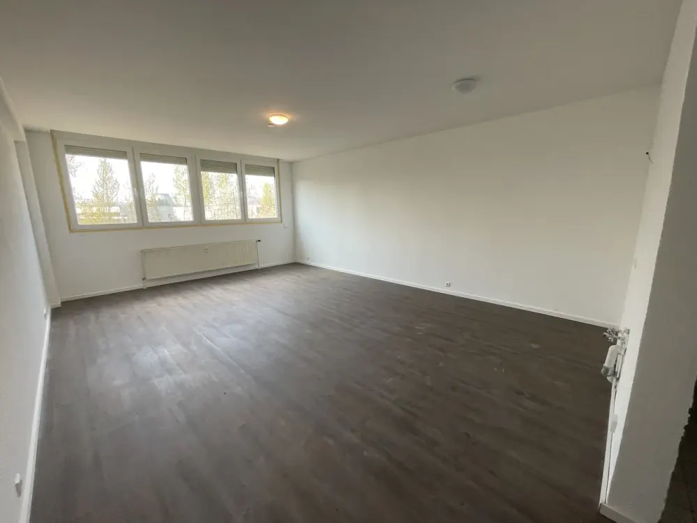 Altbach, große 1 Zimmer-Wohnung mit Einbauküche, ab 01.10.2026 zu vermieten