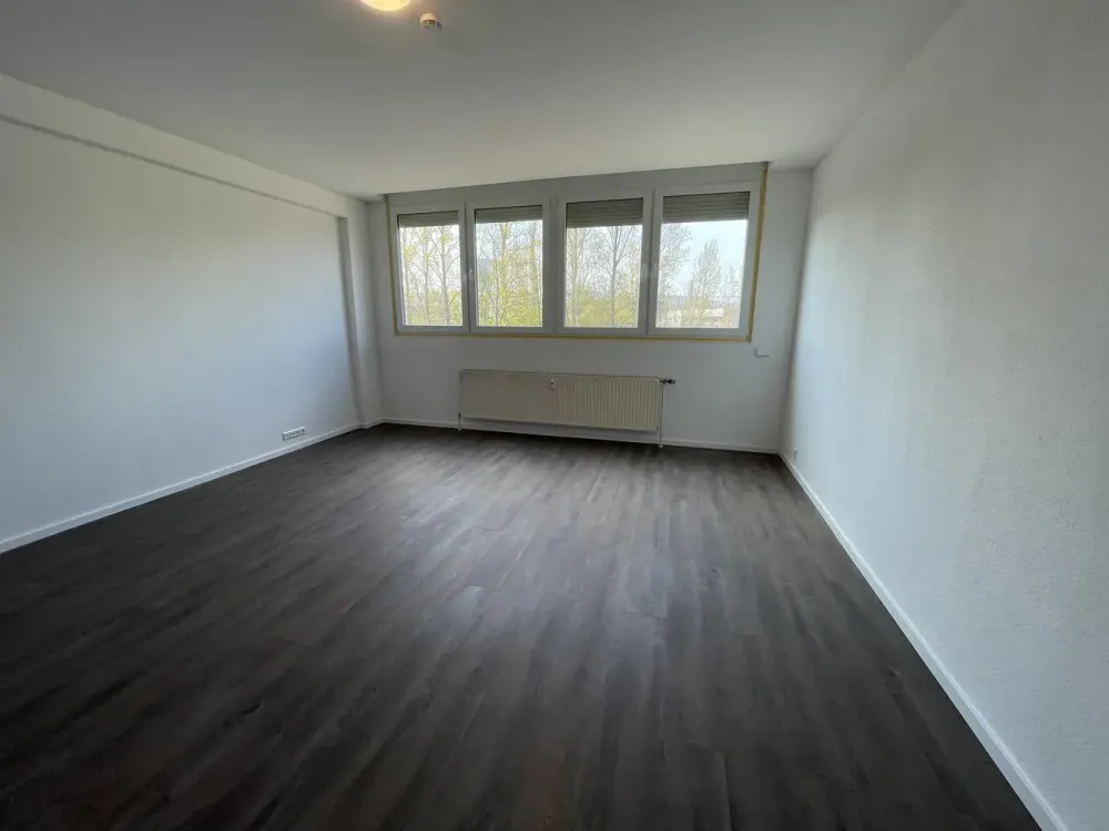 Altbach, große 1 Zimmer-Wohnung mit Einbauküche, ab 01.10.2026 zu vermieten