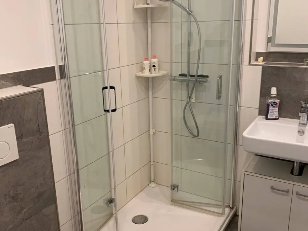 Apartment frisch saniert und möbliert alles inklusive
