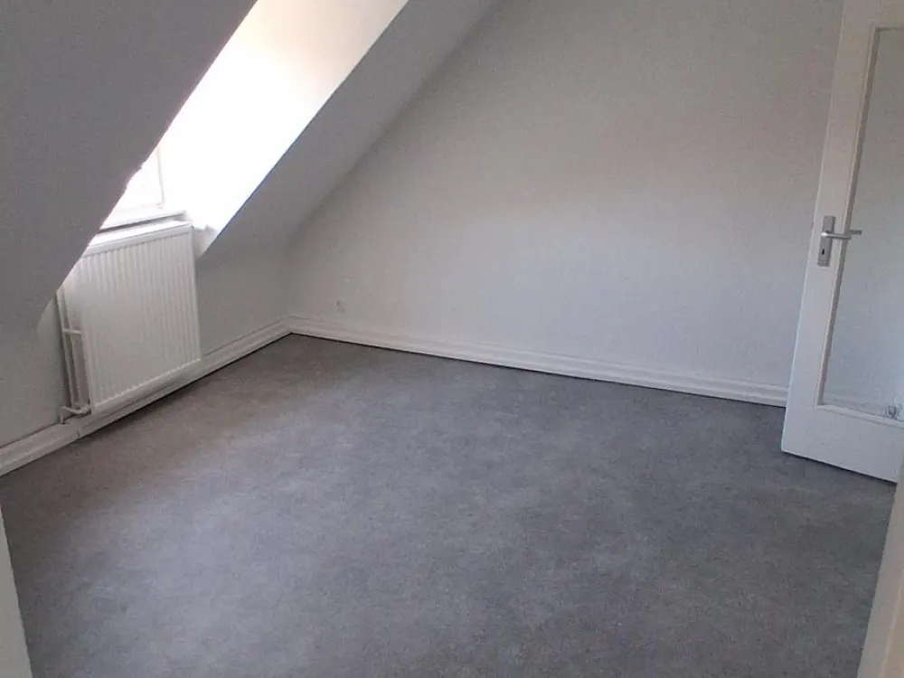 DG-Wohnung im 4.OG, renoviert - Hannover-Nordstadt