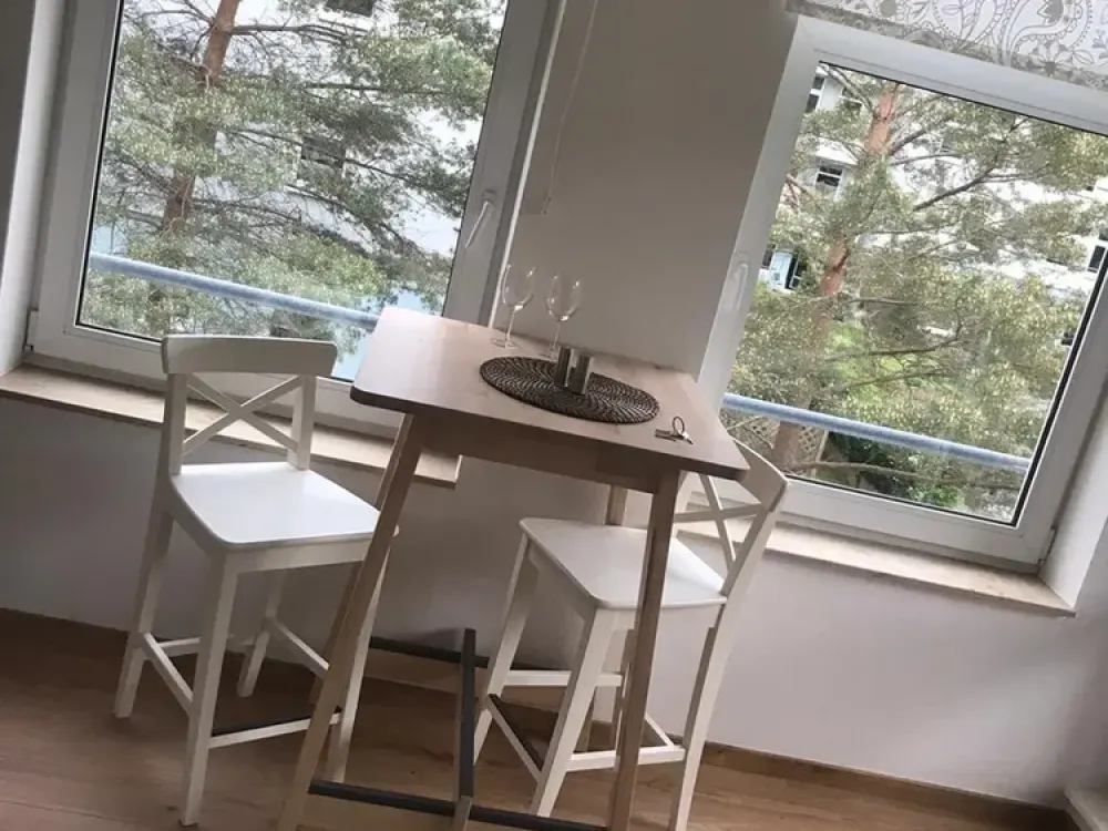 Möbliertes, helles & ruhiges Apartment - Balkon & Top-Anbindung zwischen Adlershof und Fh. BER