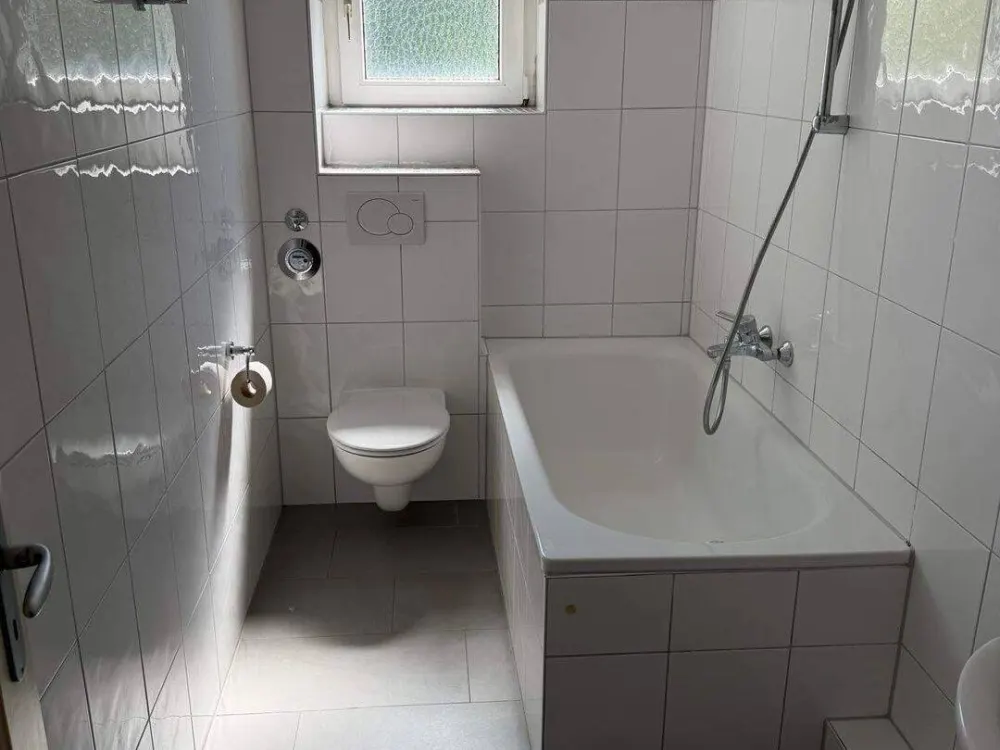 Horn: 2 Zimmer - ab sofort oder nach Absprache - Balkon - EBK