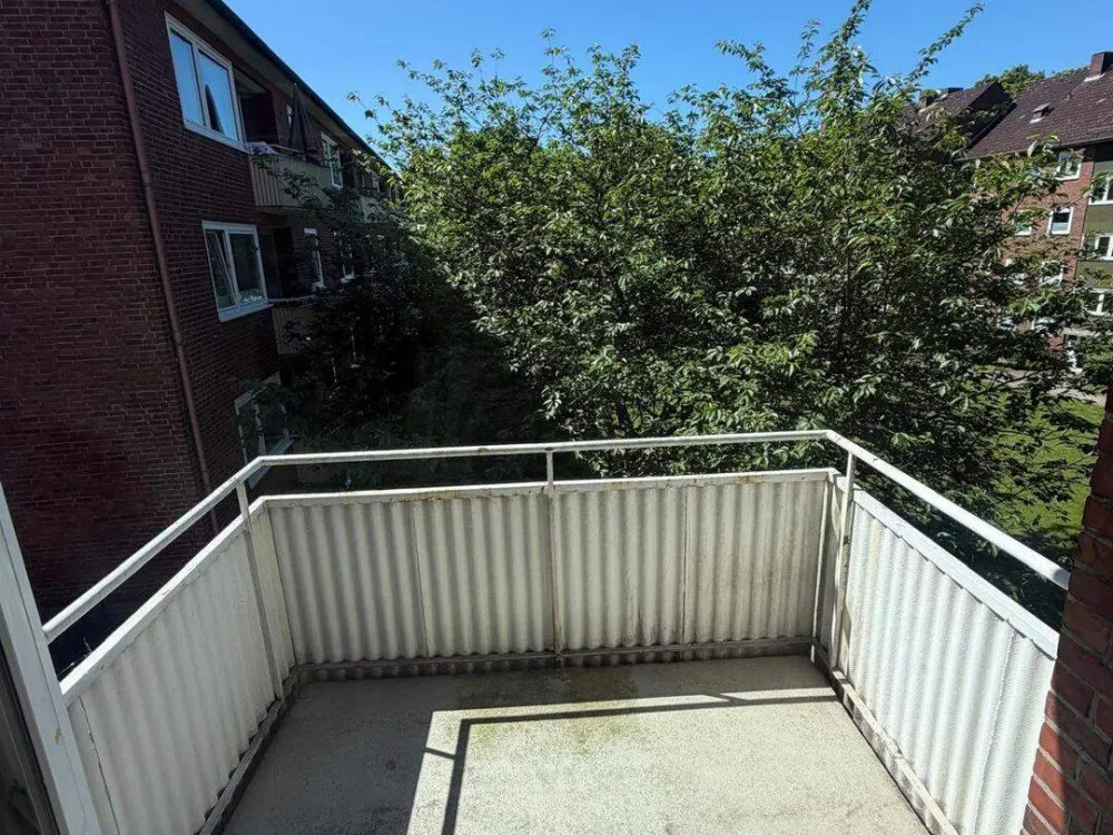 Horn: 2 Zimmer - ab sofort oder nach Absprache - Balkon - EBK