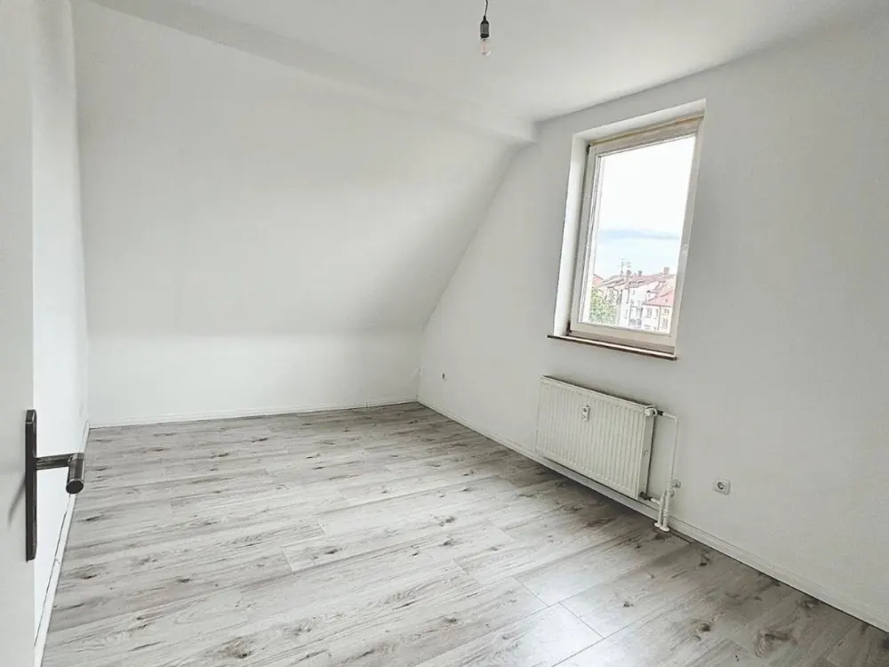 Helle 3,5 Zimmerwohnung mit EBK Nürnberg