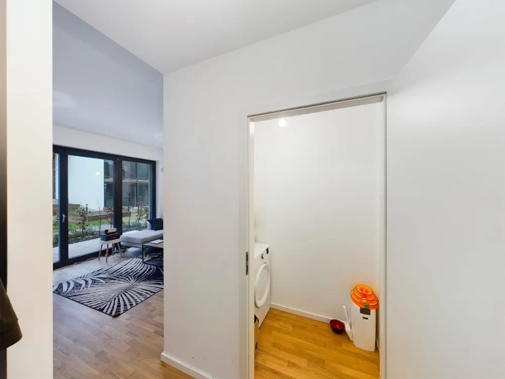 Mietrabatt - Unmöbliert 2-Zimmer-Wohnung im "Embassy" - Mitte