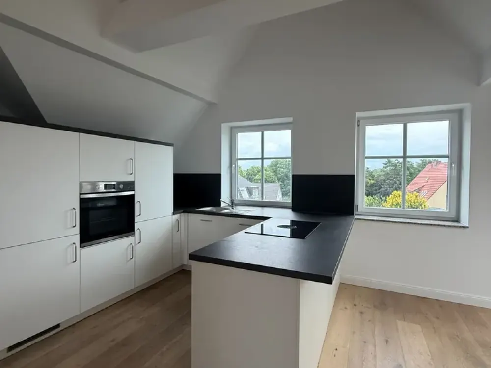1. Monat mietfrei - Penthouse-Flair Wohnung in Mahlsdorf