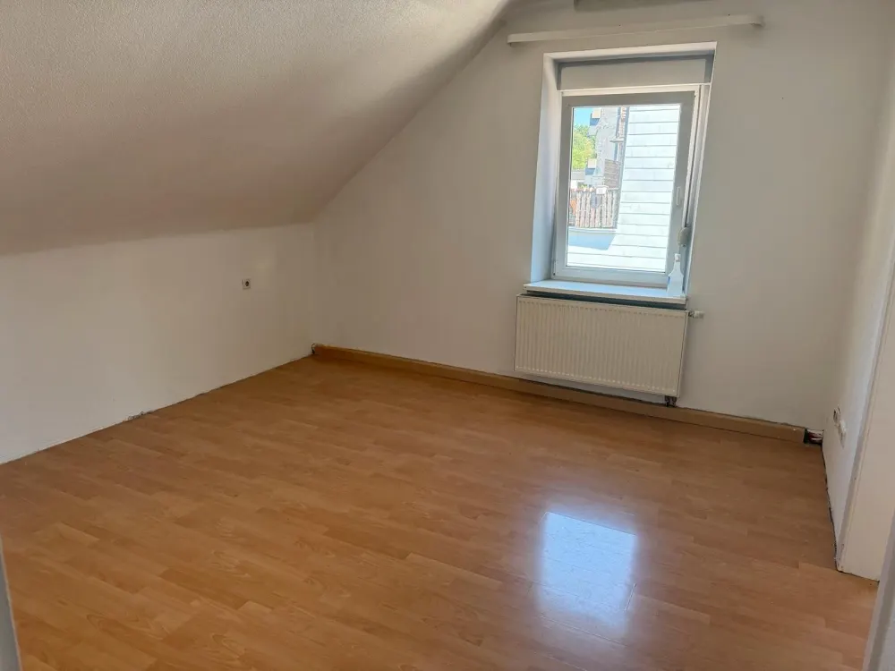 Wohnung in Sulzbach Stadtmitte 100qm Dachgeschoss