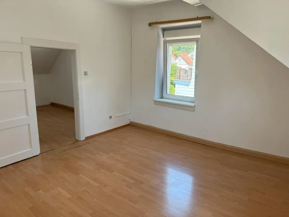 Wohnung in Sulzbach Stadtmitte 100qm Dachgeschoss