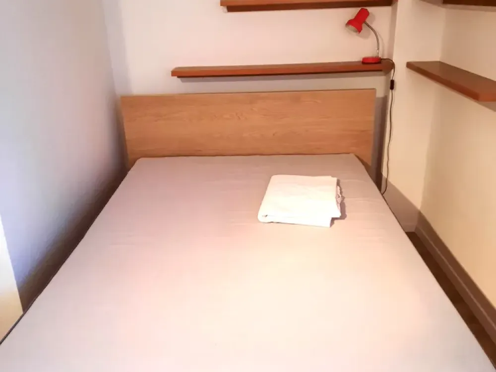 Möblierte 1 Zimmer-Wohnung, TV, WLAN, Reinigung, Stromkosten inkl., in Steinbach (Nähe Eschborn)