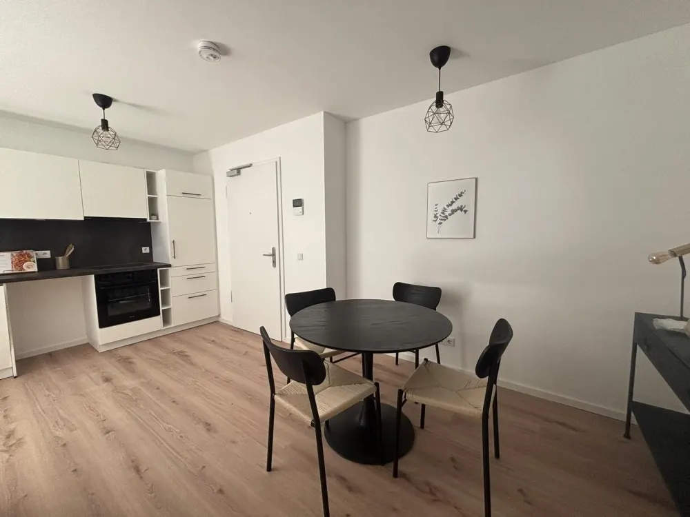 Exklusive Neubauwohnungen in der Schweinauer Hauptstraße, Mit Einbauküche & Stellplatz WE05