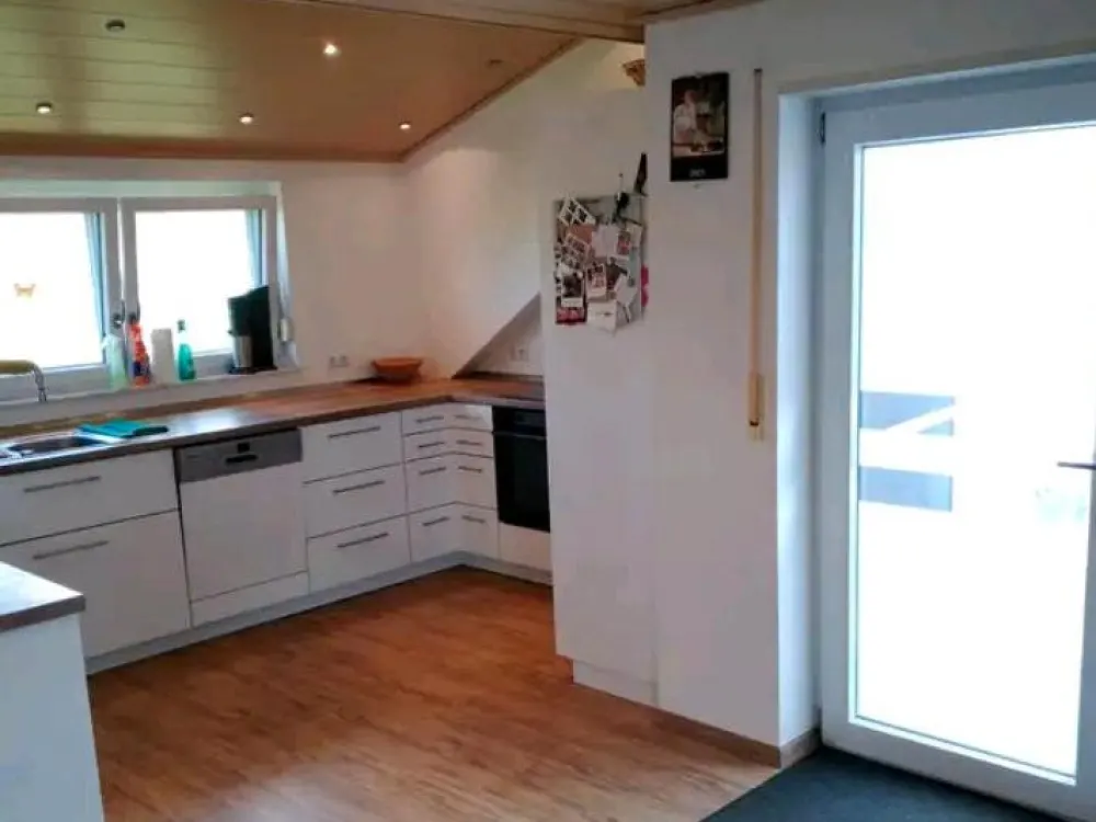 4-Zimmer-Dachgeschosswohnung mit Einbauküche Egg an der Günz