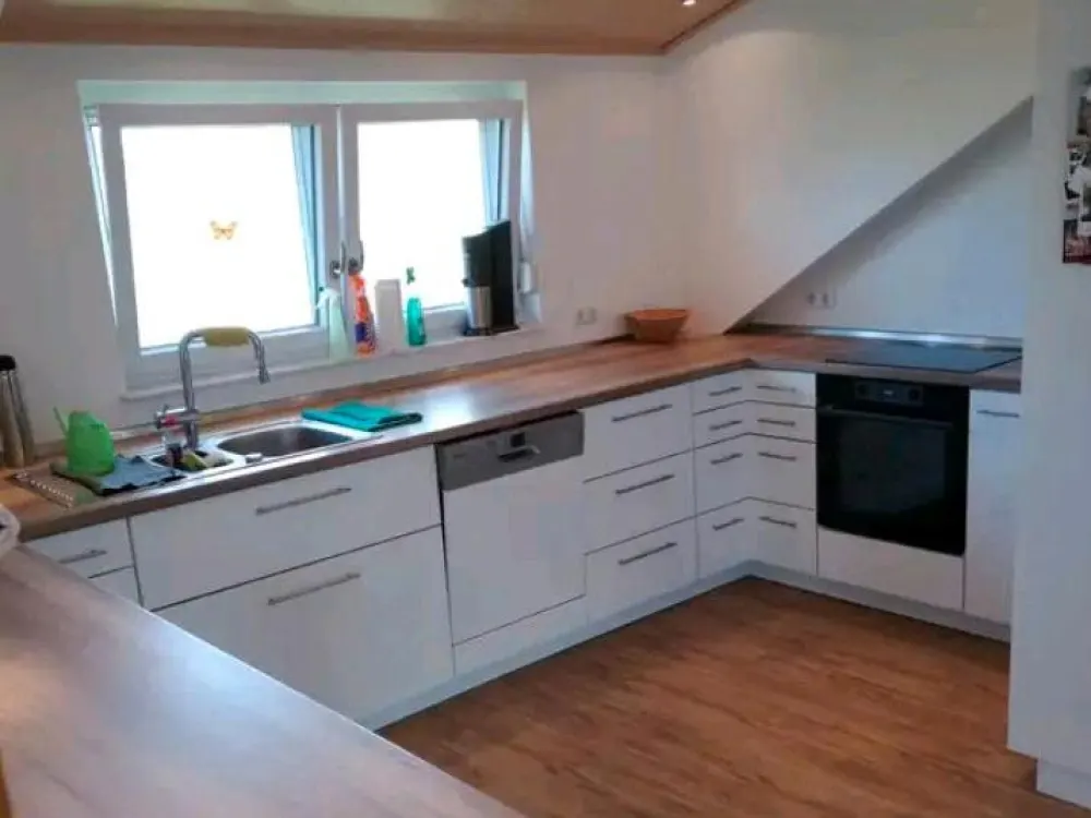 4-Zimmer-Dachgeschosswohnung mit Einbauküche Egg an der Günz